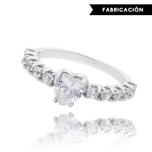 Amour Ring in 18k White Gold with Zirconia