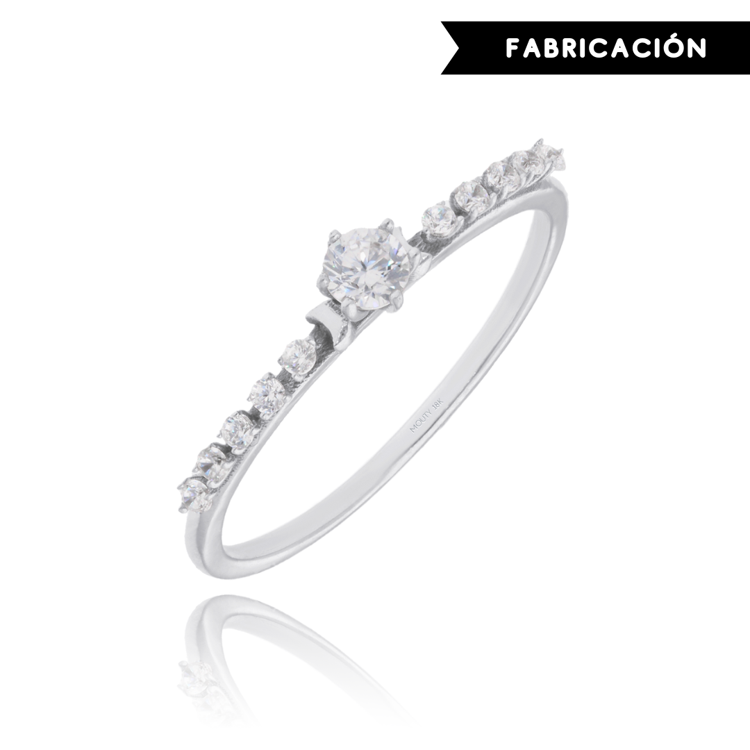 Danielle Ring in 18k White Gold with Zirconia
